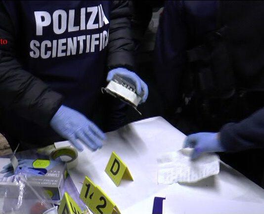 Commissariato di Palmi, sequestrate 66 piantine di canapa indiana, 3 arresti in flagranza di reato