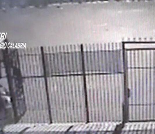 Sacerdote aggredito a Reggio Calabria, il video del pestaggio