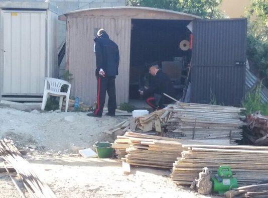 Bottiglia incendiaria con proiettili davanti cantiere, intimidazione