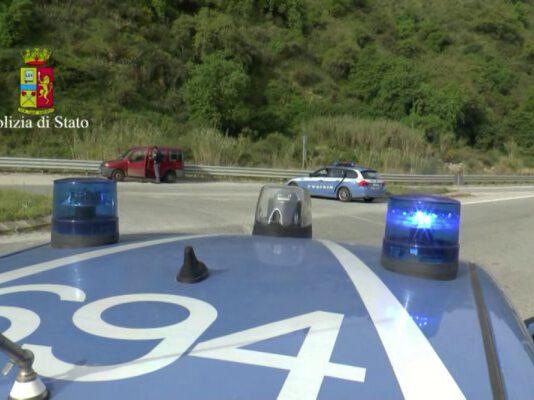 La Polizia di Stato notifica 4 provvedimenti di ordine del Questore a lasciare il territorio nazionale entro 7 giorni