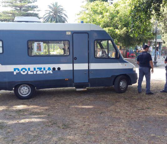 Sorpresi in flagranza mentre derubavano bar