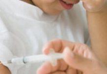 Picchia medico che ritiene responsabile patologia figlio, arrestato