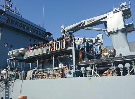 Sbarco migranti coste calabresi, tre fermi