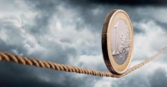 Suicidi di un antiquario e un imprenditore. La crisi economica che attanaglia la “piccola borghesia”.