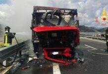 In fiamme tir su Ss 280- salvo l’autista
