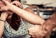 Aggredisce ex moglie davanti a figli minori- arrestato 40enne