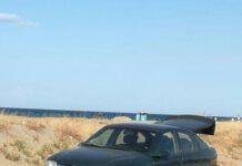 Cadavere trovato in bagagliaio- tre fermi