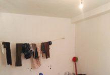 Migranti-pagavano per vivere tra rifiuti- denunciati locatori case