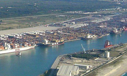 Protesta ex operai Porto Gioia Tauro- Prefetto convoca incontro