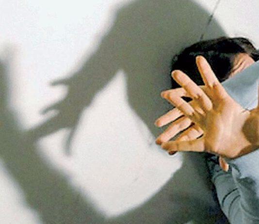 Maltrattamenti e minacce di morte a convivente e figli- arrestato