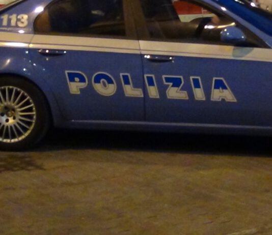 Ubriaco picchia moglie e figlio, poi si accoltella