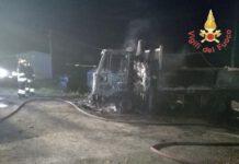 In fiamme mezzi impresa edile