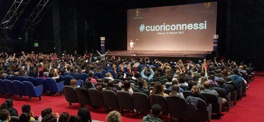 Arriva in Calabria il progetto educativo itinerante contro il cyberbullismo promosso da Polizia di Stato