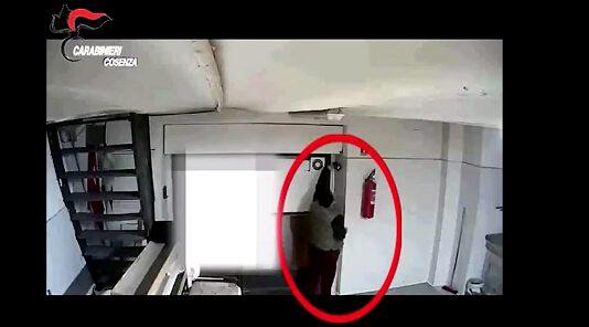 Pane e marijuana- antico forno usato anche come deposito droga