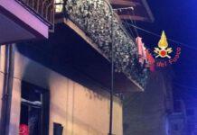 Incendio in abitazione, salva famiglia