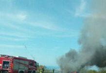 Autobus in fiamme su A2 altezza Sant’Onofrio