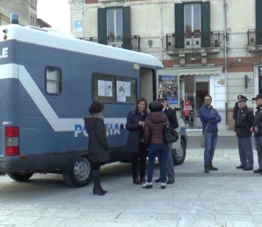 La Polizia di Stato in Camper contro la violenza di genere