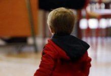 Mamma ubriaca in strada – bimbo di 9 anni chiama Polizia per chiedere aiuto