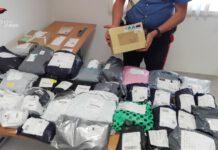 Rubava pacchi e lettere appropriandosi del contenuto, arrestato
