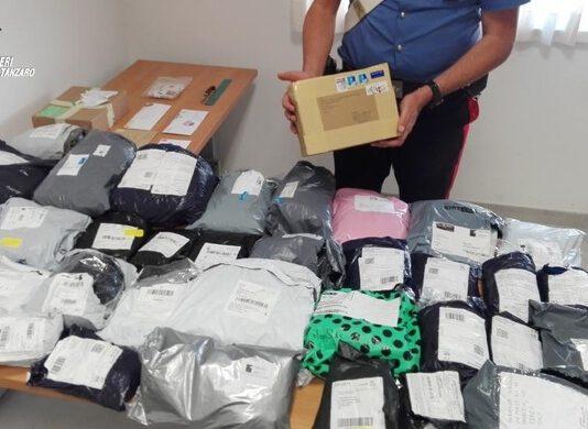 Rubava pacchi e lettere appropriandosi del contenuto, arrestato