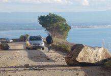 Tragedia sfiorata, caduta massi strada Joppolo