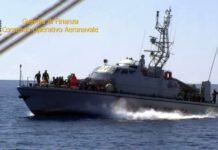 Intercettato veliero con 58 migranti