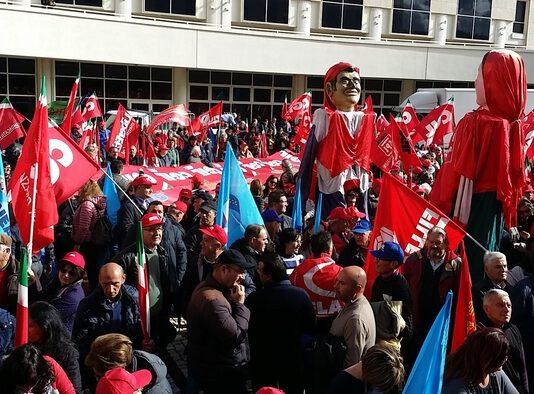 Protesta alla Regione, 5000 in Piazza