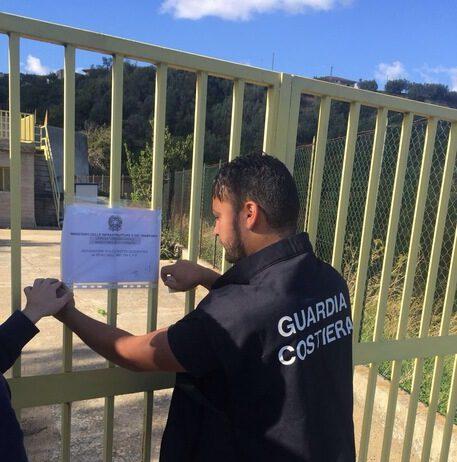 Depuratore trasformato in deposito rifiuti, una denuncia