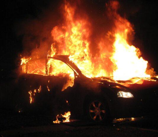 Intimidazione a carabiniere, incendiata auto