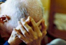 Anziano legato al letto e picchiato per 11 anni, tre arresti