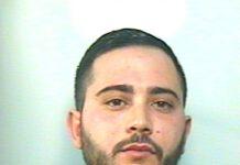 Rosarno, in auto con pistola nascosta, arrestato 25enne