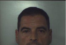 Colpisce con un pugno anziana per rubarle portafogli, arrestato rumeno