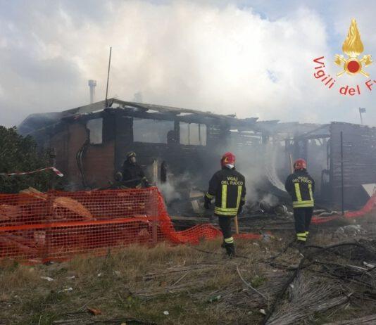 Incendio struttura balneare, ipotesi dolo