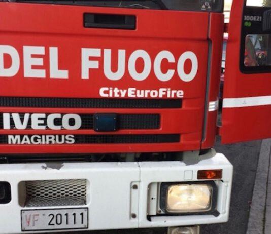 Trovato cadavere in una scarpata, possibile suicidio