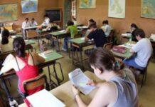 Aggressione choc, studente ferisce con coltello Professoressa