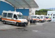 Portato in ospedale dopo incidente colpisce con un pugno poliziotto