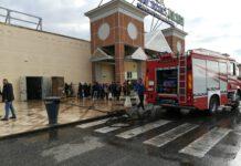 Rizziconi, incendio al Porto degli Ulivi