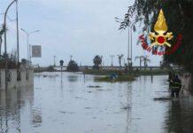 Mareggiate in Calabria- case, negozi e locali allagati