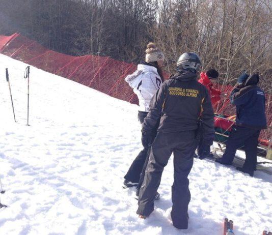 Abusivismo su piste sci, sequestrati prodotti sport invernali