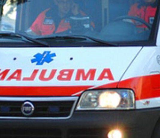 Scontro apecar e furgone, muore uomo