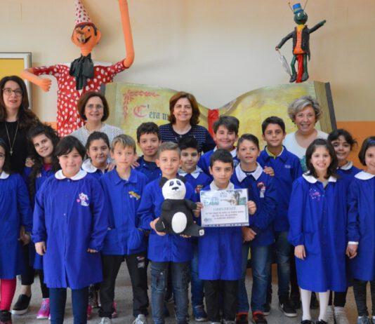 LO ZOO CHE VORREI saluta la Calabria premiando la scuola di Taurianova per la realizzazione di un originalissimo panda