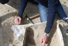 Scoperta antica sepoltura a Crotone