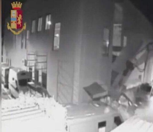 Assalto a caveau, arrestati componenti di una banda