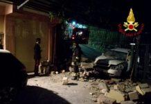 Auto investe 4 pedoni, non gravi