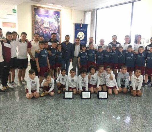 Il Consigliere Regionale Arruzzolo premia i ragazzi dell’ASD Rosarnese