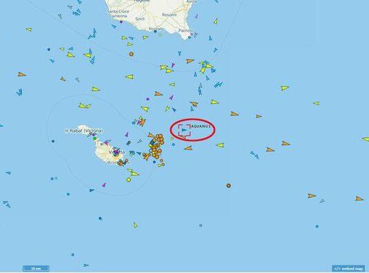 Nave Aquarius, migranti saranno trasferiti a Valencia su navi italiane