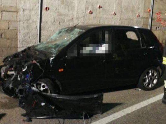 Tragico incidente nella notte, muore 20enne