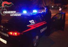 Ruba autocarro e sfonda cancello cantiere, un fermo