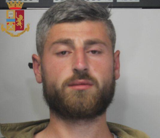 Arrestato giovane georgiano per furto