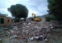Avviata demolizione venti villette abusive